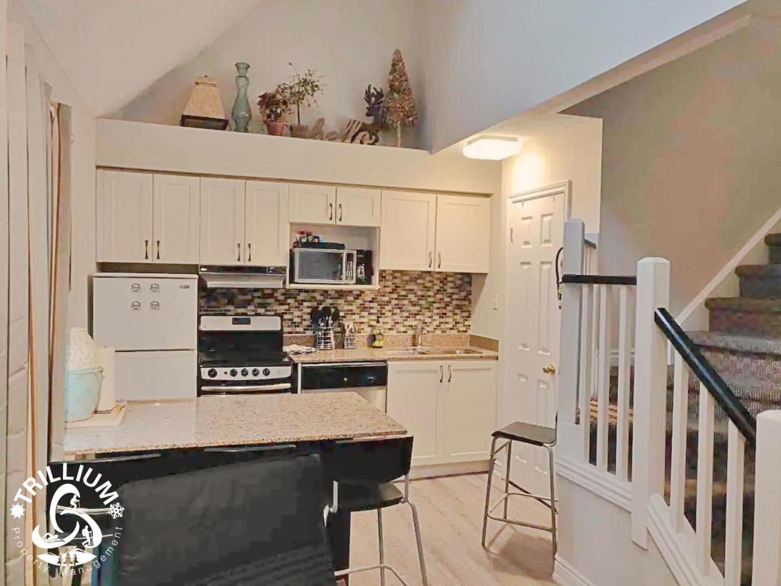 Blue Mountain, Collingwood - Loft Condo, Sleeps 4 Blue Mountains Luaran gambar