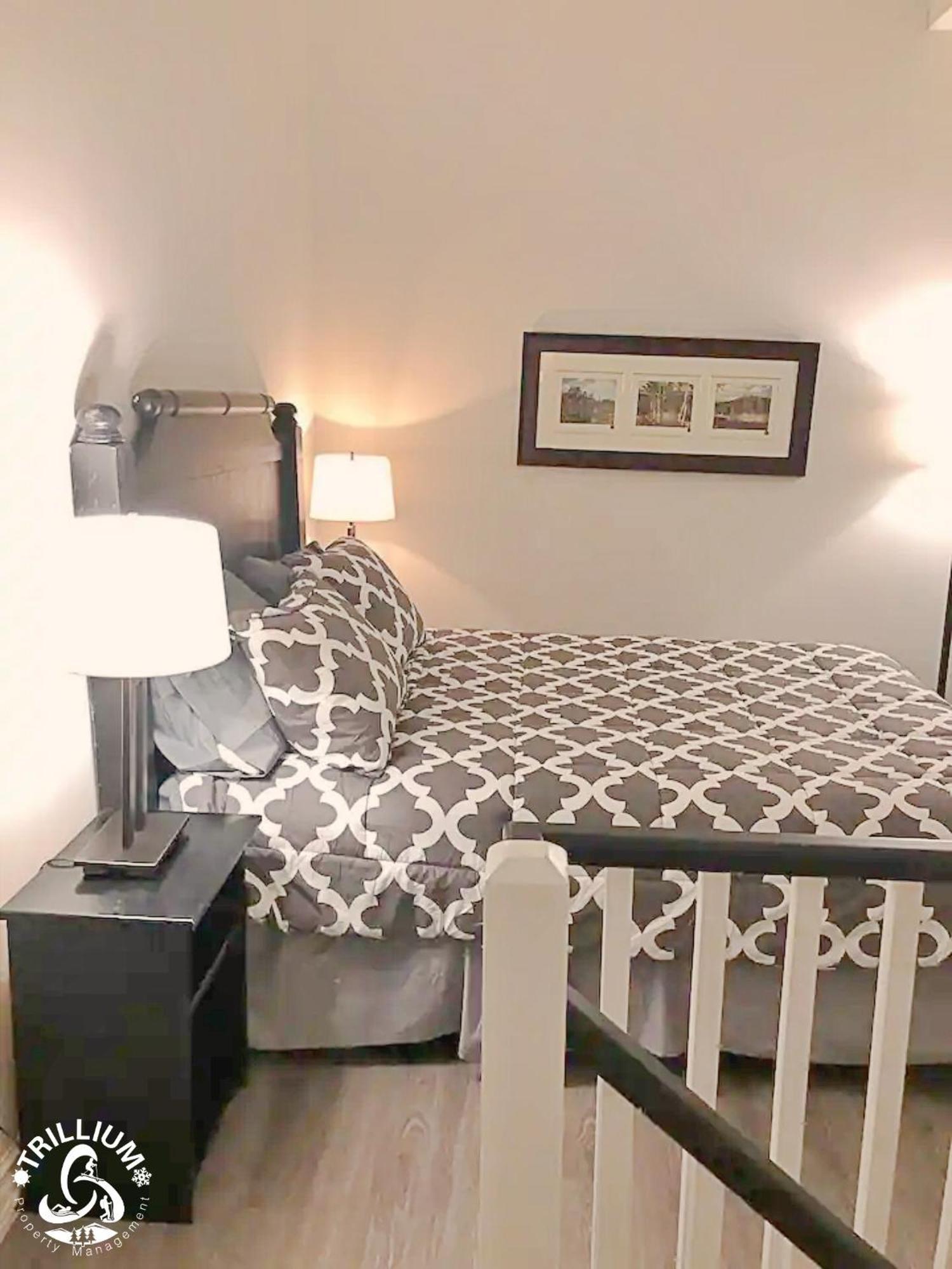 Blue Mountain, Collingwood - Loft Condo, Sleeps 4 Blue Mountains Luaran gambar